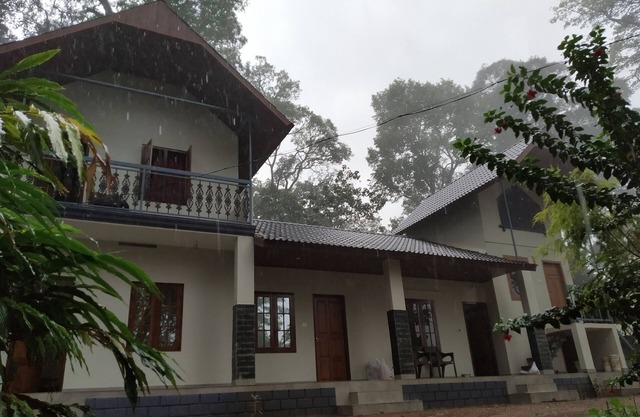 MUNNAR CARDAMOM FOREST ESTATE 3BHK ENTIRE BUNGLOW