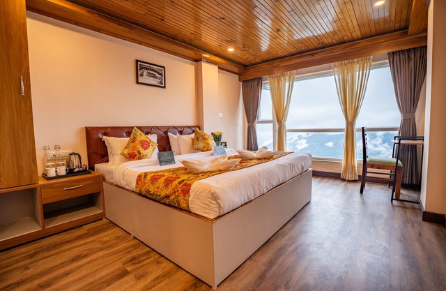 Muscatel Stardust - Chowrasta Mall Road