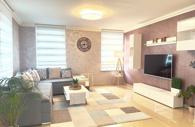 My apartment, City Garden, terrace, air conditioning, 6 persons