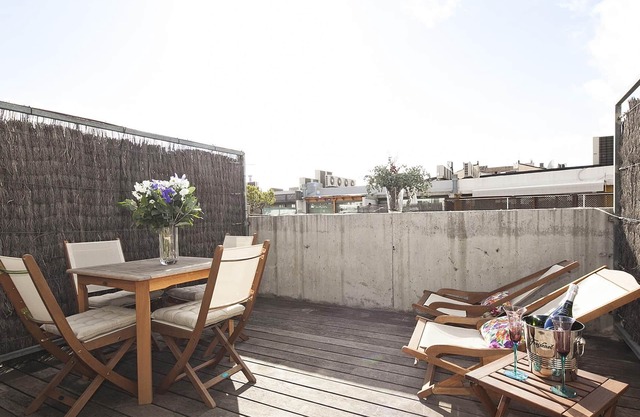 My Space Barcelona 3 apartments for up to 18 people with private terraces