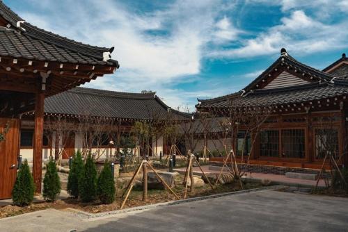 Myeongjigak