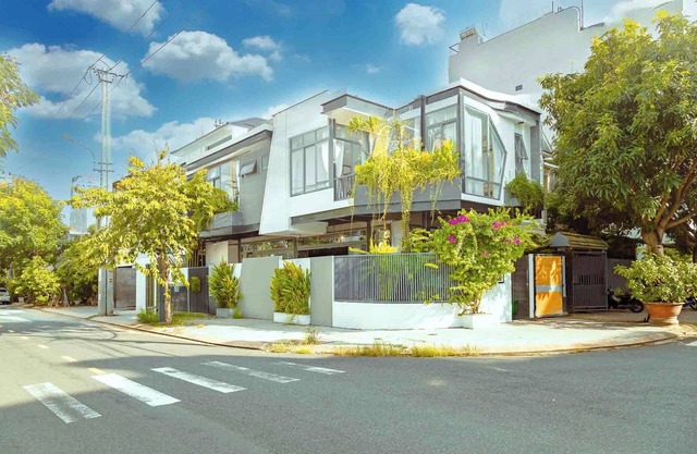 Mykhe Beach 10 minutes Free pick-up Breakfast service BBQ Private pool villa