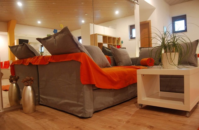 Nürtingen: spacious loft-style apartment between orchards and Neckar