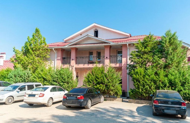 Na Dvinskoy Hotel