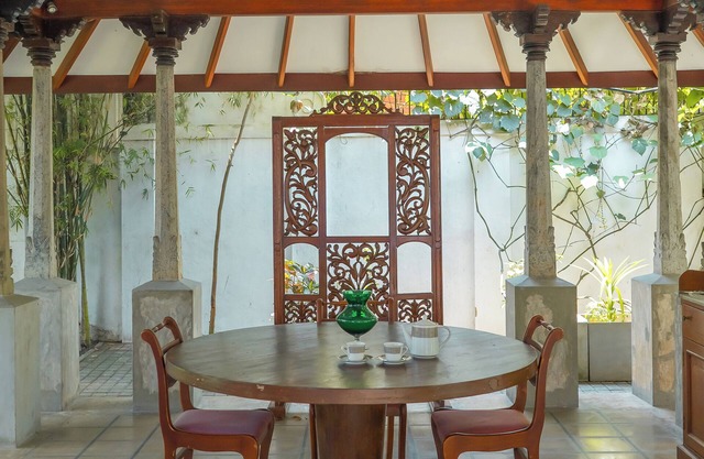 nA unique 3-bedroom private retreat nestled in the heart of Colombo!