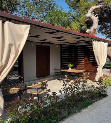 Naiades Villas Meliti