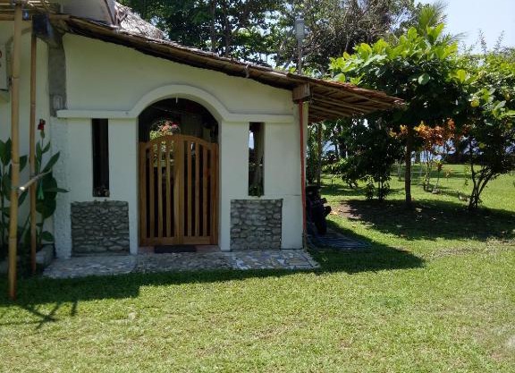 Namahatu Private Beach Villa