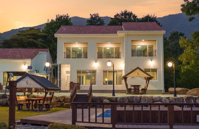 Namhae Familyae Pension
