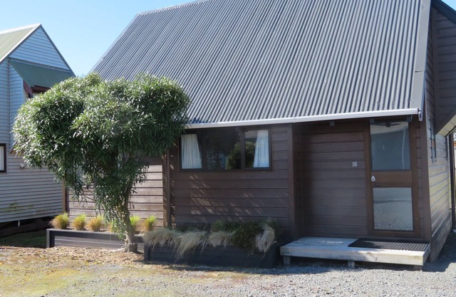 National Park Chalet. A perfect base for the Tongariro Crossing and cycling trai