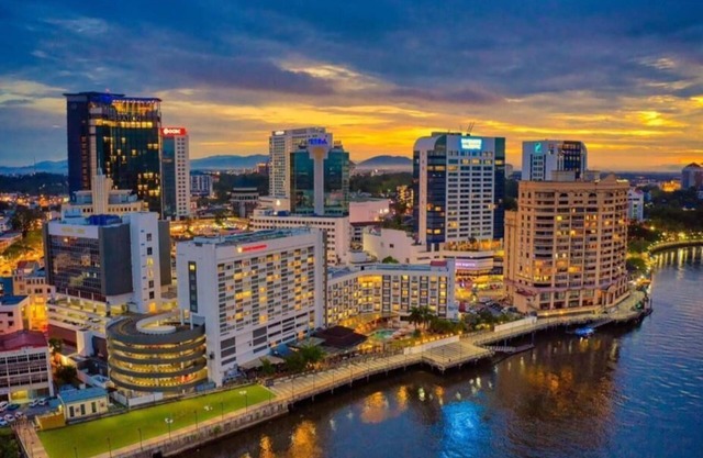 Natol Homestay-Riverbank Suites High Rise City Centre
