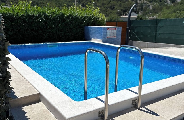 Natura-Gata,Omiš-small stone apartman with swimming pool