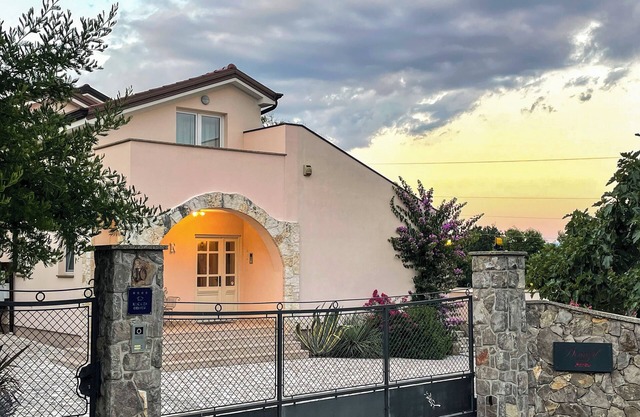 Nature idyll with sea views of the Kvarner bay