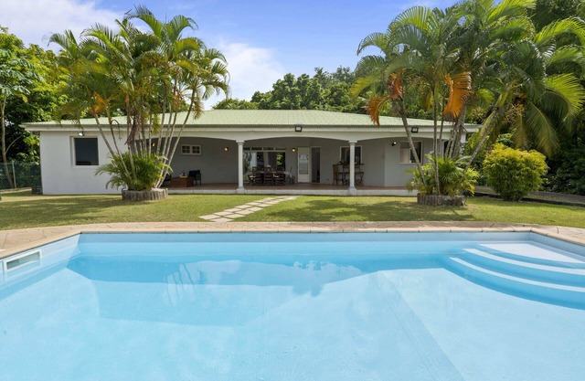 Nature Paradise - Four Bedroom Villa, Sleeps 8