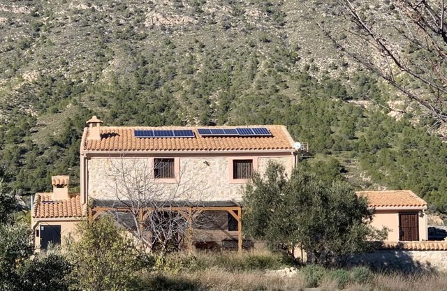 Nature, peace and quiet! Free WiFi, luxury and comfort in beautiful house