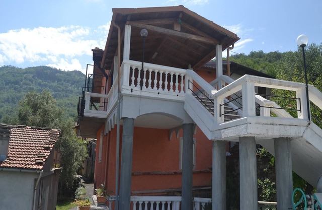 Nature Retreat in Testico