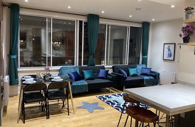 nCentral Sheffield 3BED 3BATH V Pent-Apartmentn