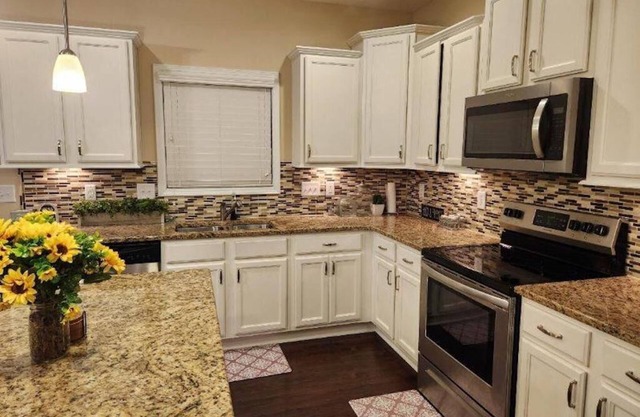 Cozy 4 Bedroom, neighborhood home - US Open 2024 rental only