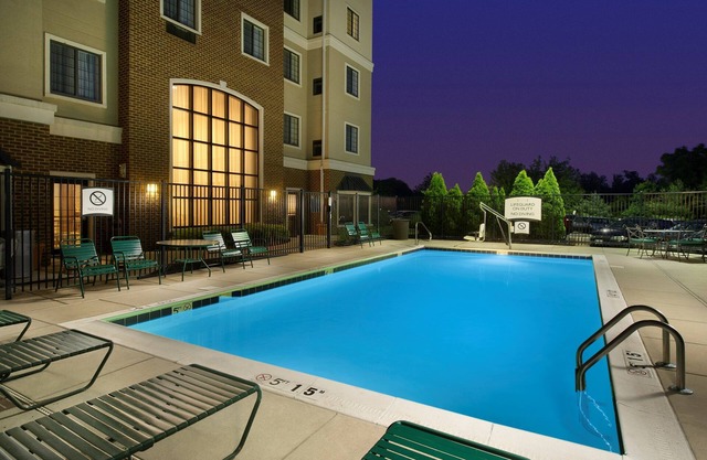 Near BWI Airport! Free Breakfast + Pool + Gym