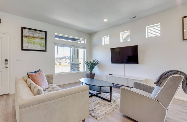 Near Hiking, Golfing & Fishing: Colorado Retreat!
