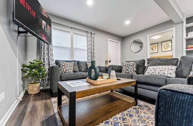 Near Lake 4BR w/Hot Tub & Games | LCP Collection