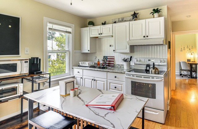 Near Nockamixon State Park: Telford Apt w/Porch!