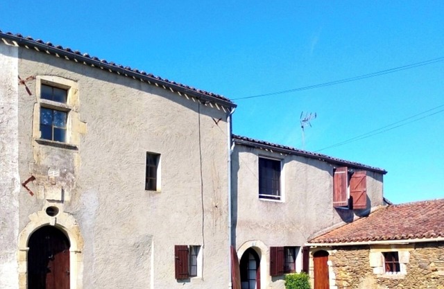 Near to Puy du Fou 'Hope House' is just fabulous for a multi-generation holiday.