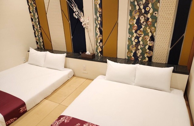 Near USJ, Namba,Osakastation,Kuromon City "Zeebra Tsukamoto"".