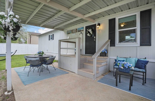 Near Water: Lake Dallas Home w/Furnished Patio!