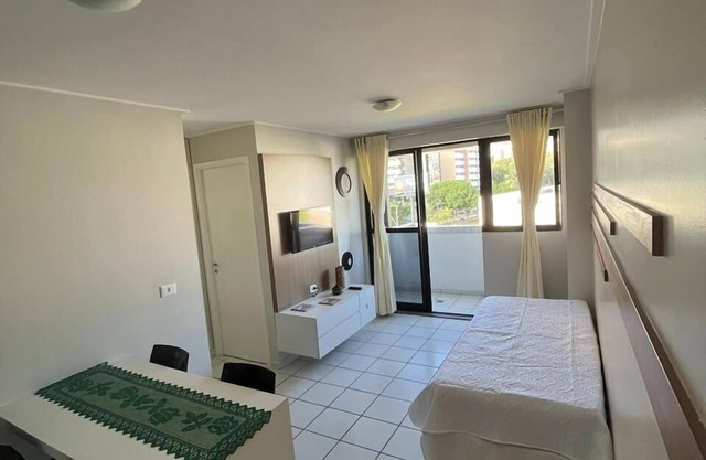 Neo: Apartment on the Pajuçara seafront.