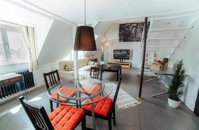 NEW人Vintage Loft Prime Maisonette人8min zum S-Hbf