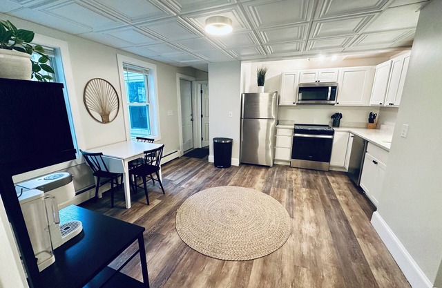 NEW 1 BDR-Heart of Munjoy Hill
