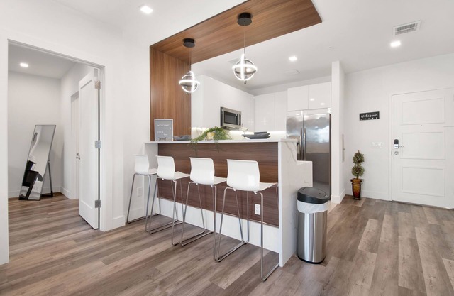 NEW 2 Queen Luxury Spacious Bed 2 Full Bath 🛁 Near EWR Airport✈️Prudential🏙NYC🌆