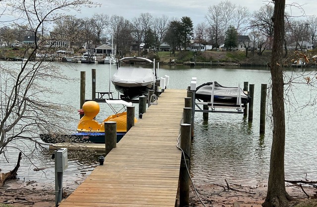 NEW 5 Bedroom Home with Pier by Water