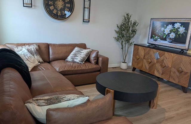 New 5BR Home | Deck | Near Hospital & Colleges