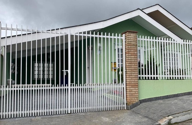 NEW AND CONVENIENT HOUSE