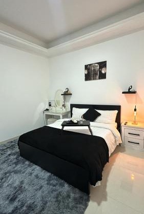 NEW! Apartment next to Airport & Yas island