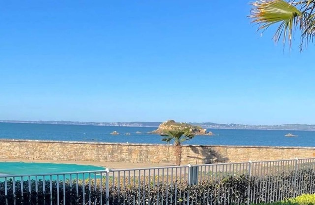 New "Beautiful Sea View Apartment