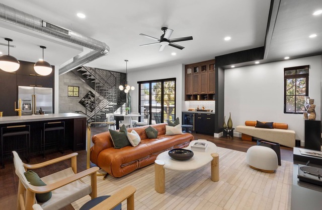 NEW! Breathtaking Home In Hyde Park w/Pvt Balcony