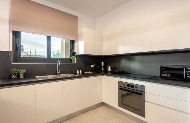 New cozy apartment near the sea