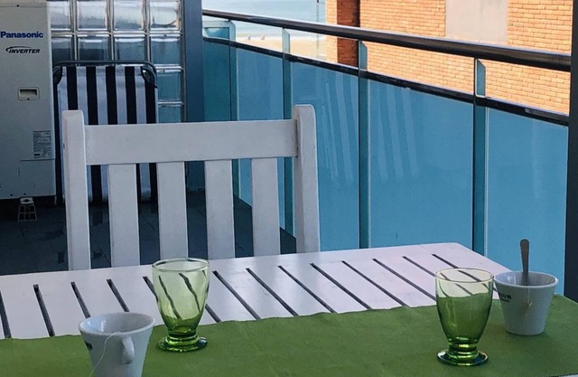 NEW FLAT BEACHFRONT/CASTELLDEFELS
