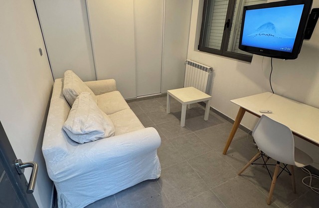New furnished studio with bathroom and veranda in a quiet location 10 minutes from the center of town