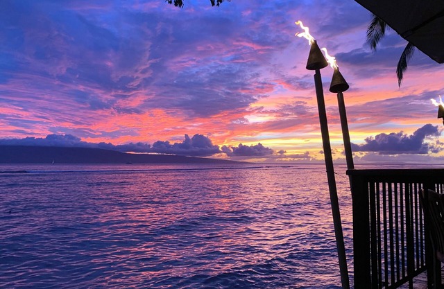 New Listing! Hotel Zone Lahaina Shores Premier Mtn view Studio on the Beach