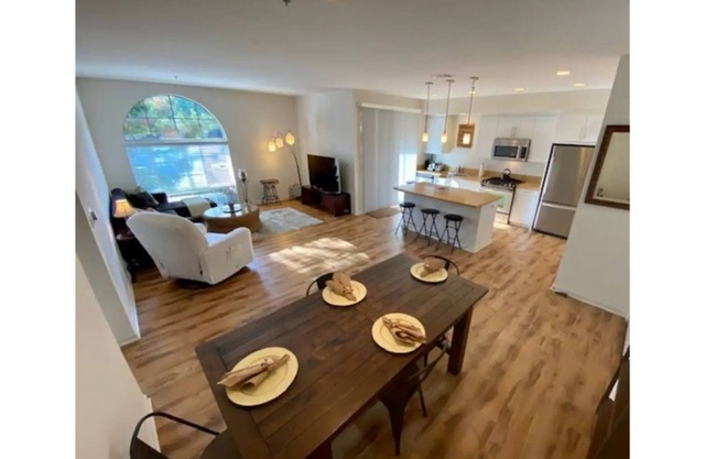 *NEW LISTING*Luxury Resort Style Living