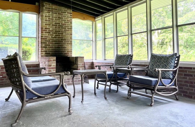 New! Lovely House Spacious 3 BR. Near Charleston!