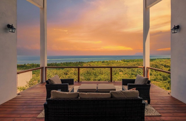 NEW! Lux Remote Escape w/Concierge, Pool, Hot Tub, Views, Beach & Water Sports
