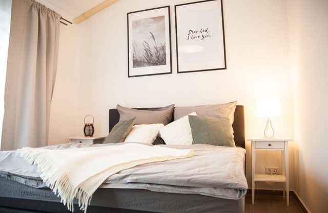 New: Luxurious apartment with lake view & garden [Nr. 2]