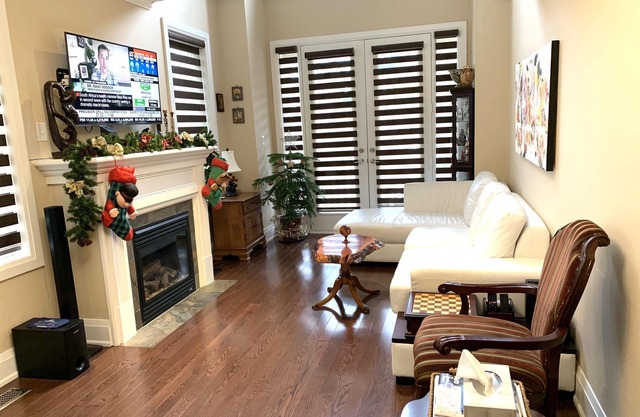 New Luxurious Executive House - Upper Beaches Toronto