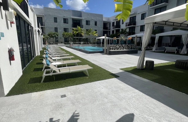 NEW Luxury Apartment!