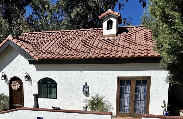 New Mexican casita! Minutes from Oak Glen, fishing, hiking, parks, casinos& Mt.