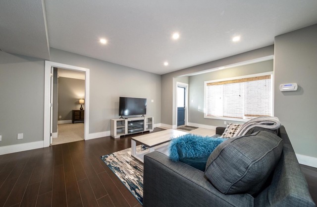 NEW! Modern and Spacious Basement suite w Walk out.